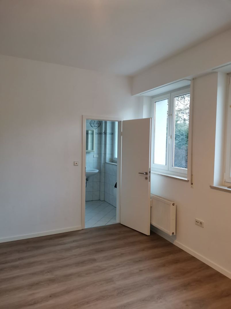 Wohnraum/Küche zum Bad 