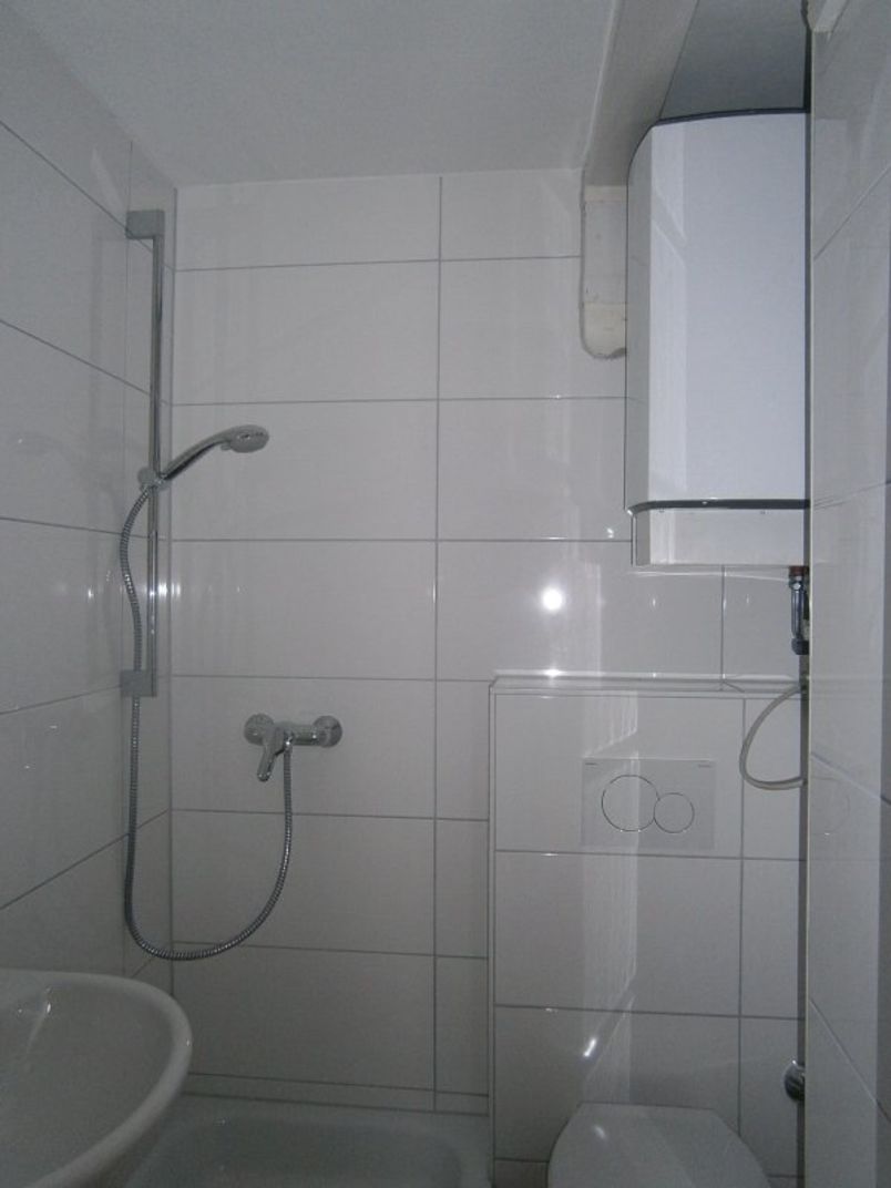 Bad mit Dusche u. WC 